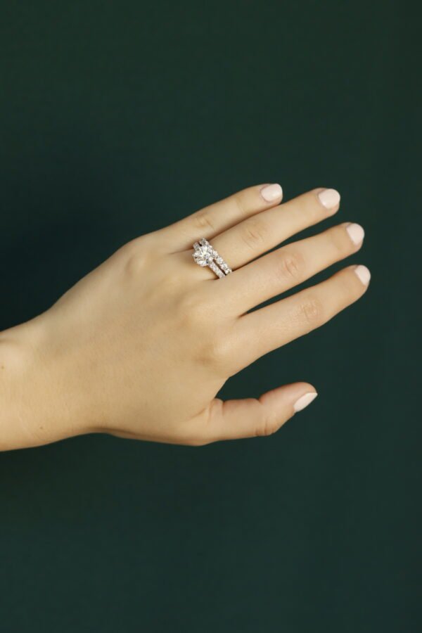 Anillo con Diamantes