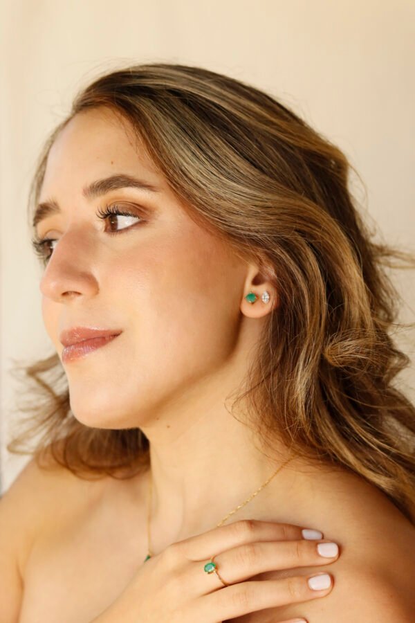 Studs Esmeralda Natural