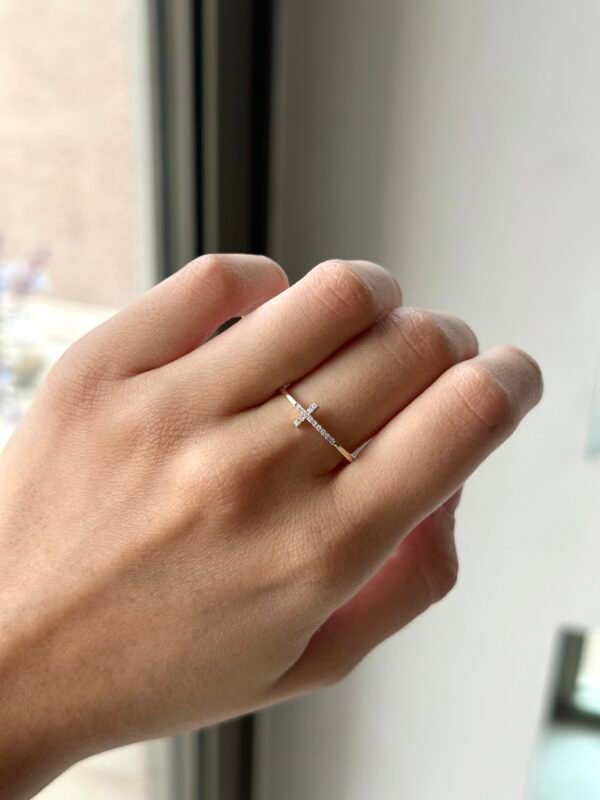 Anillo Cruz Diamantes Naturales - Image 2