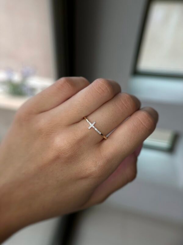 Anillo Cruz Diamantes Naturales